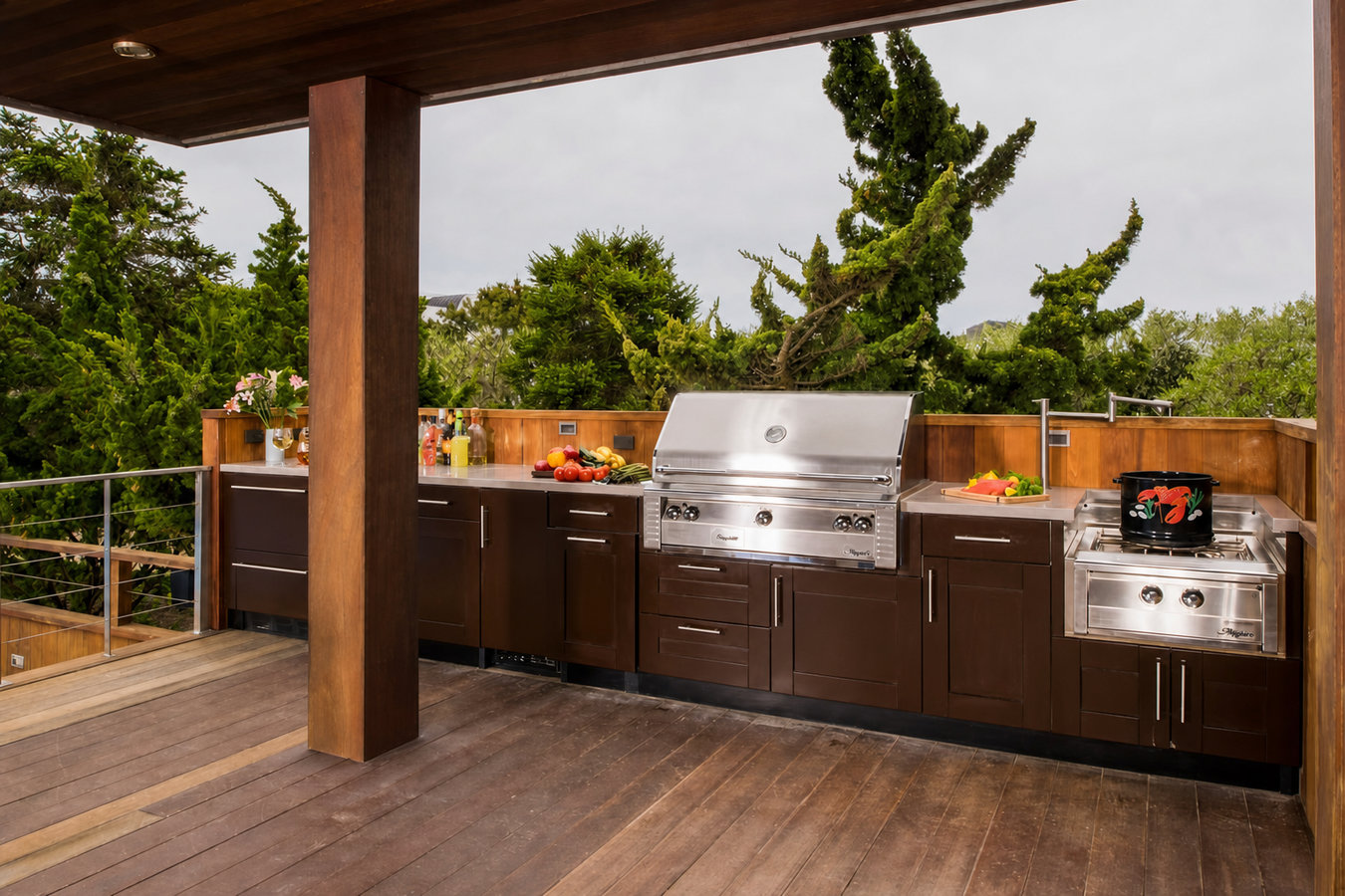 Outdoor kitchen decks
